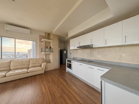 kitchen b